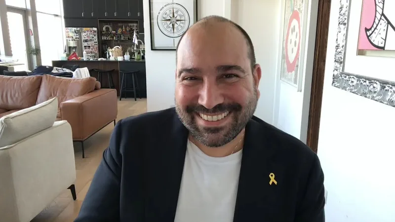 David Benaym (TF1/LCI) raconte son emprisonnement et sa résilience dans le livre «Captif»